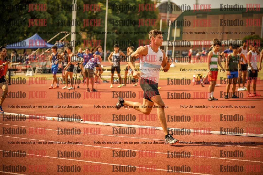 Fotos de los 400 m llanos de varones