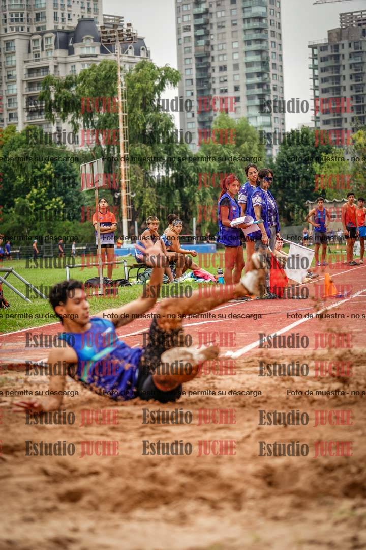 Fotos del salto triple - tabla de 8 y 10