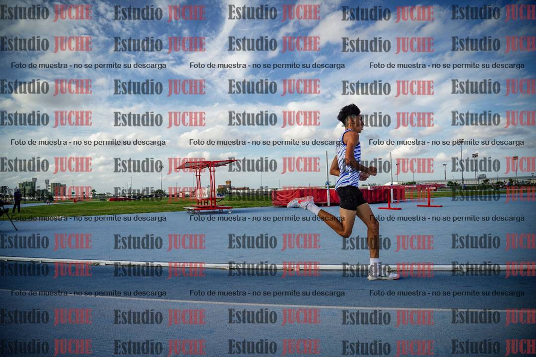Fotos de los 800 m llanos de varones