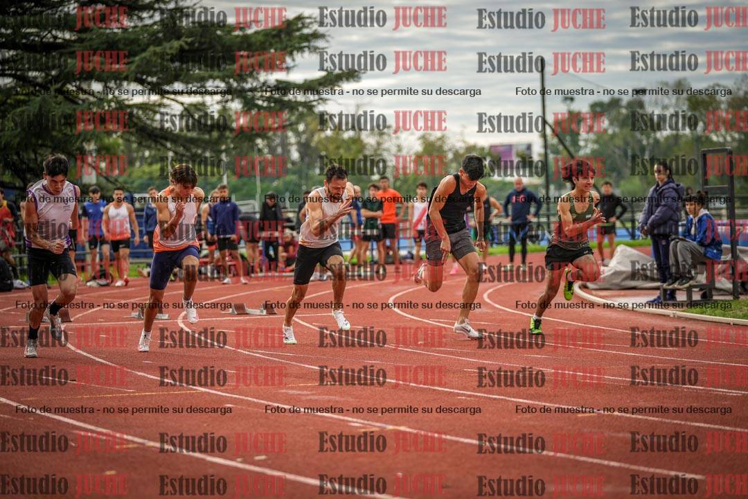 Fotos de los 100 m llanos de varones
