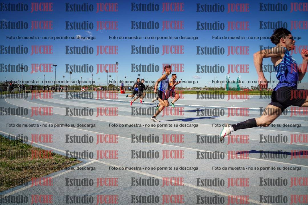 Fotos de los 200 m llanos de varones
