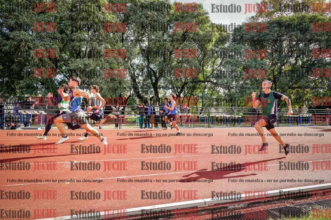 Fotos de los 100 m llanos de varones