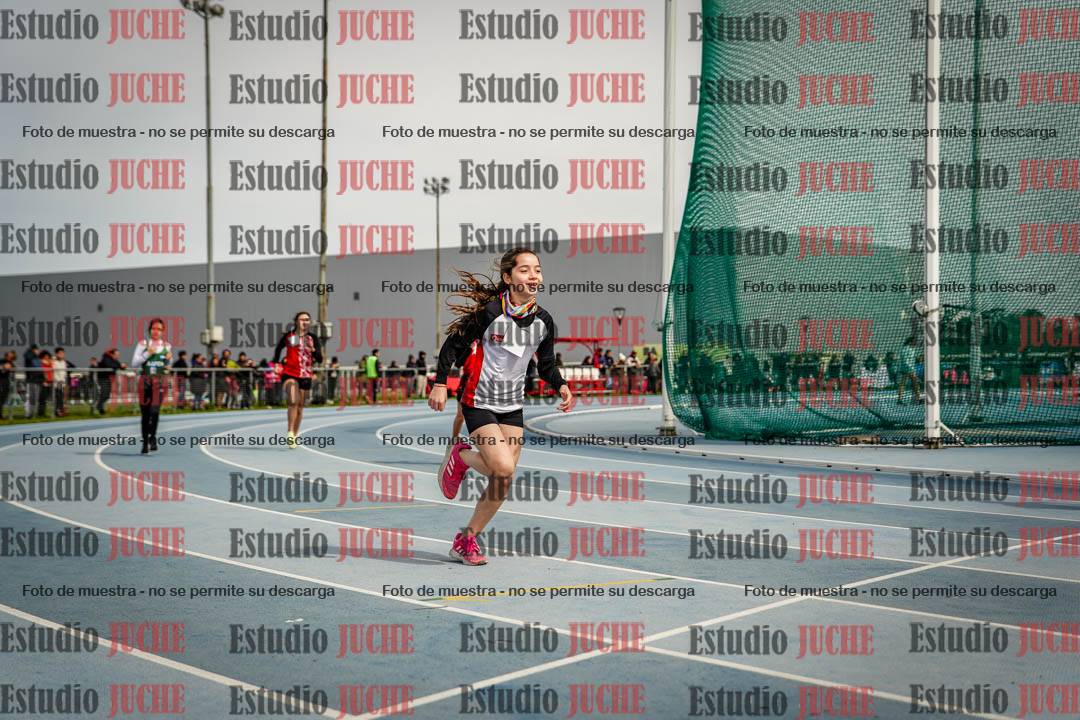 Fotos de los 800 m llanos de mujeres - U14
