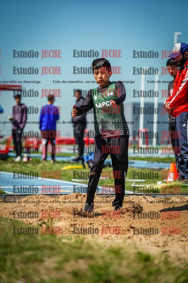 Fotos del salto en largo de varones - U12