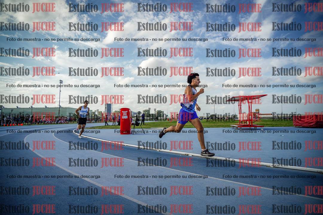 Fotos de los 800 m llanos de varones