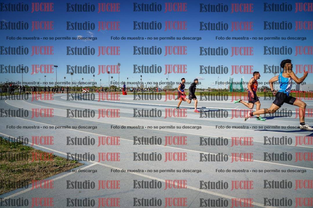 Fotos de los 200 m llanos de varones
