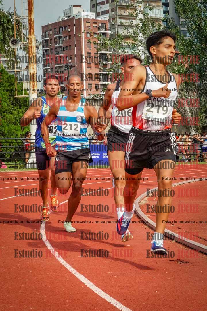 Fotos de los 3000 m llanos de varones