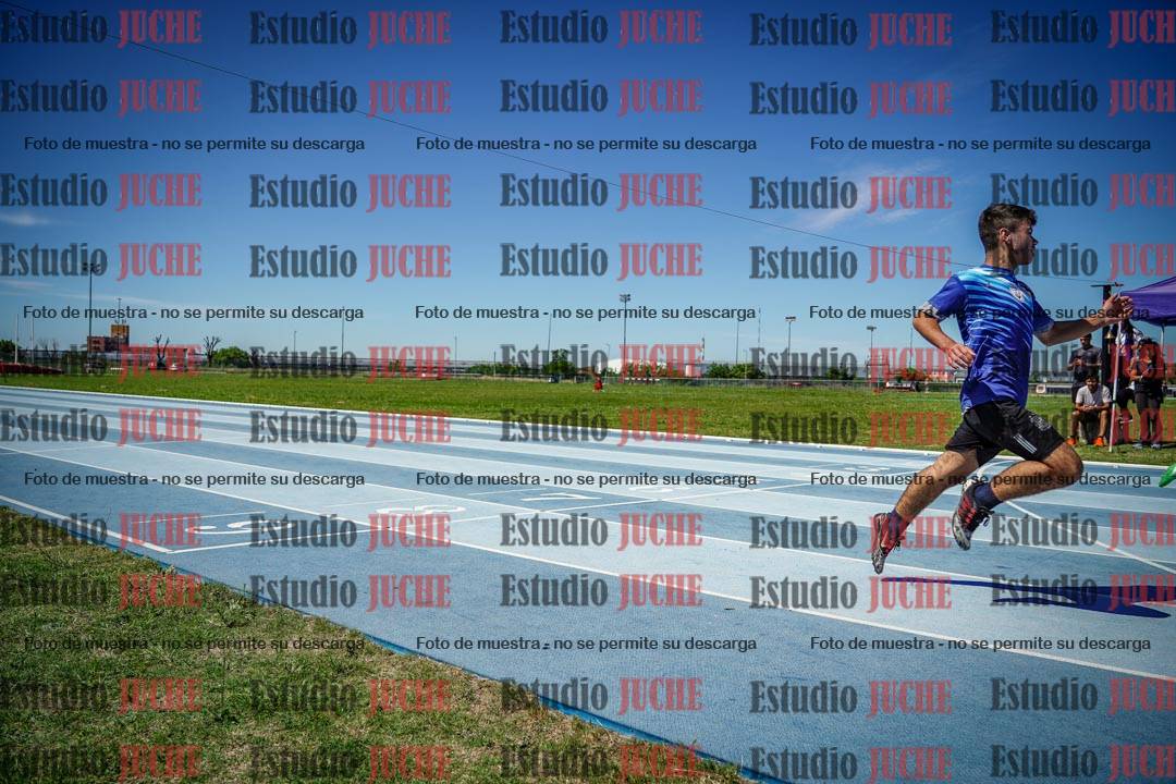 Fotos de los 80 m llanos de varones