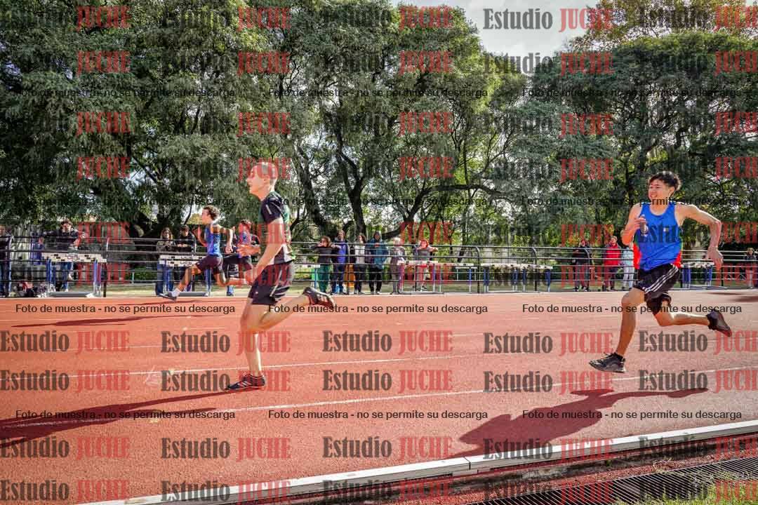 Fotos de los 100 m llanos de varones