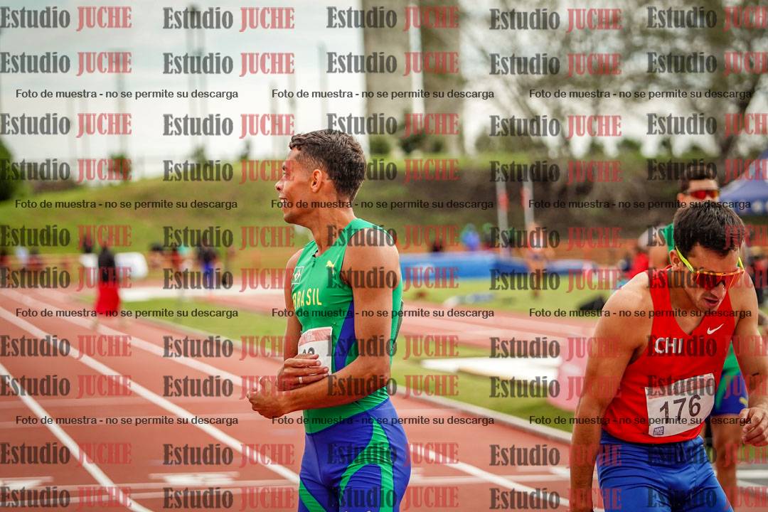 Fotos de los 800 m llanos de varones - FINAL