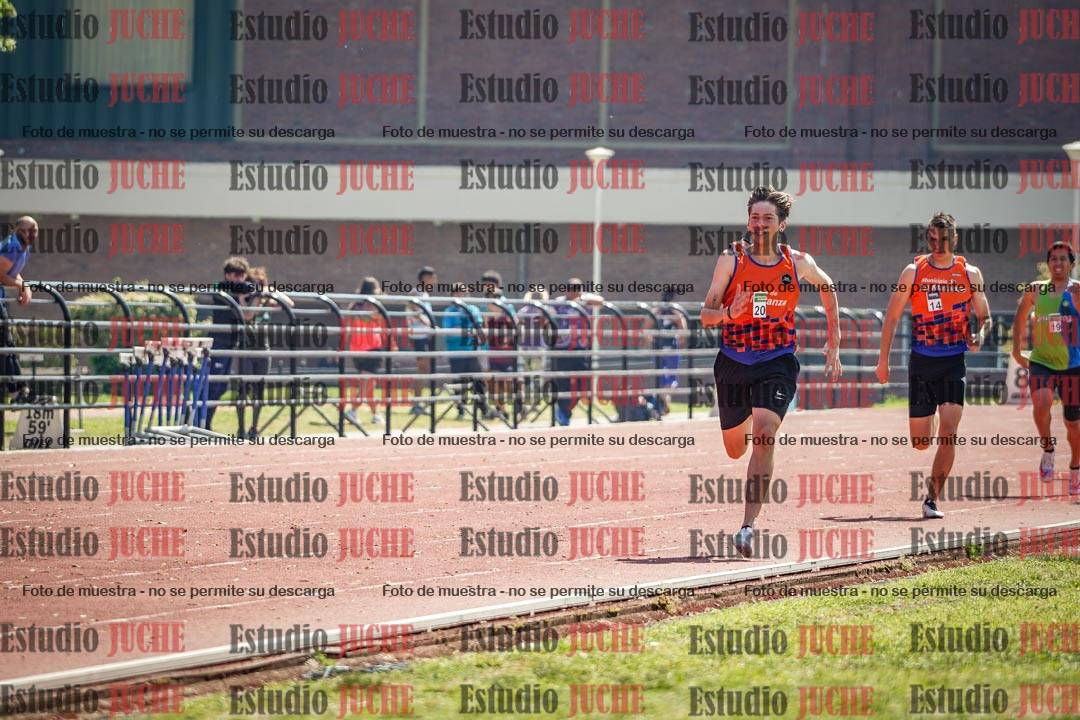 Fotos de los 800 m llanos de varones