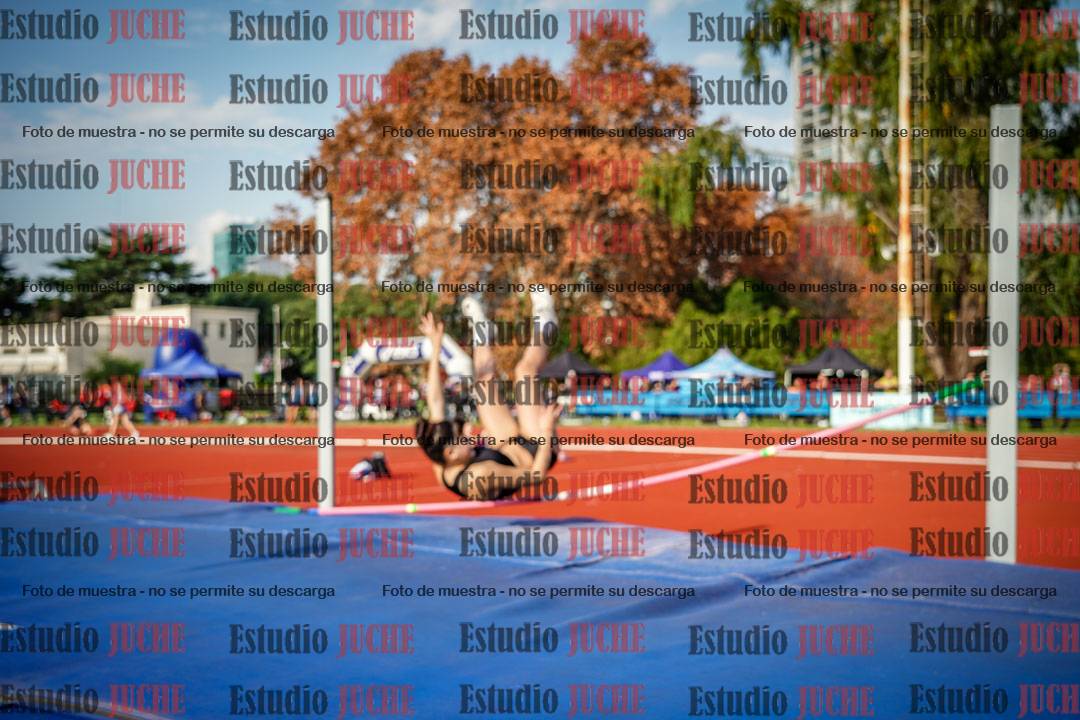 Fotos del salto en alto de mujeres