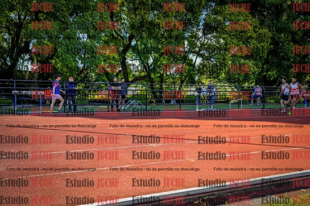 Fotos de los 100 m llanos de varones