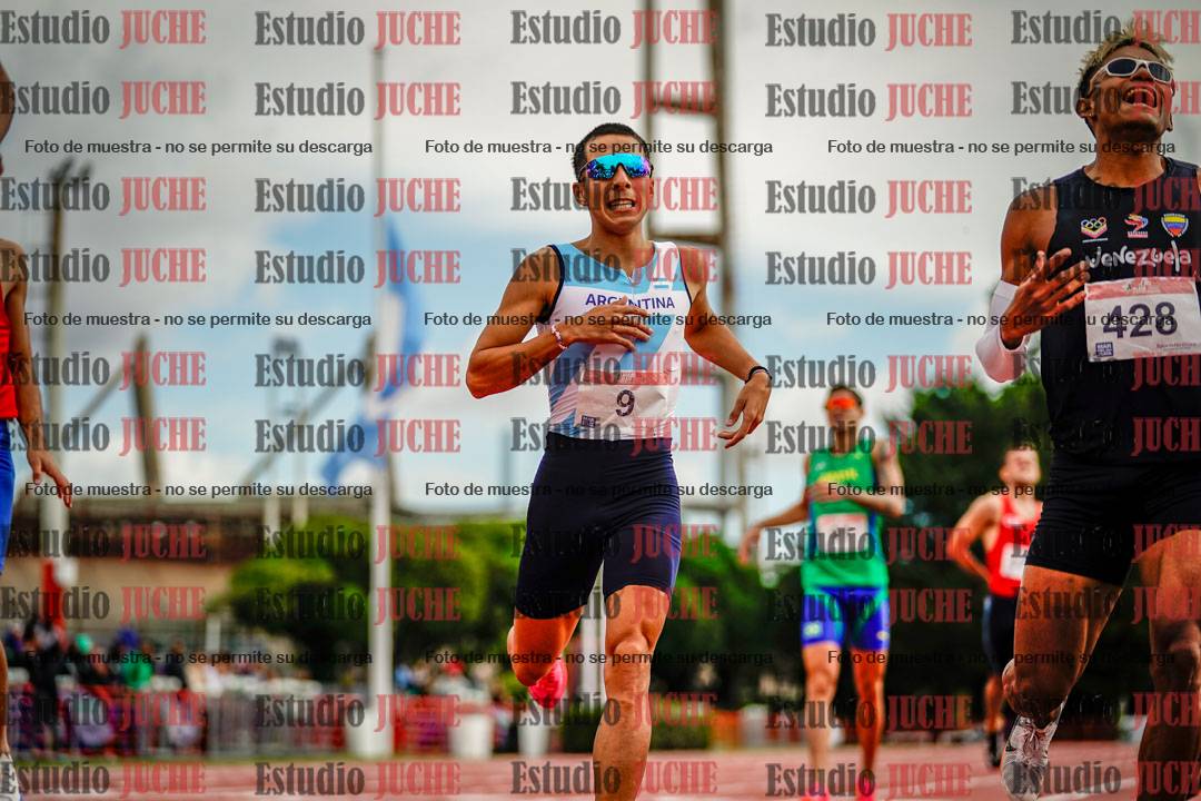 Fotos de los 800 m llanos de varones - FINAL