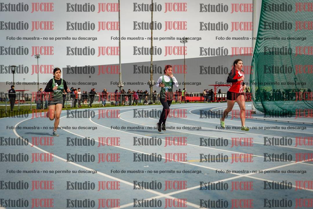 Fotos de los 800 m llanos de mujeres - U14