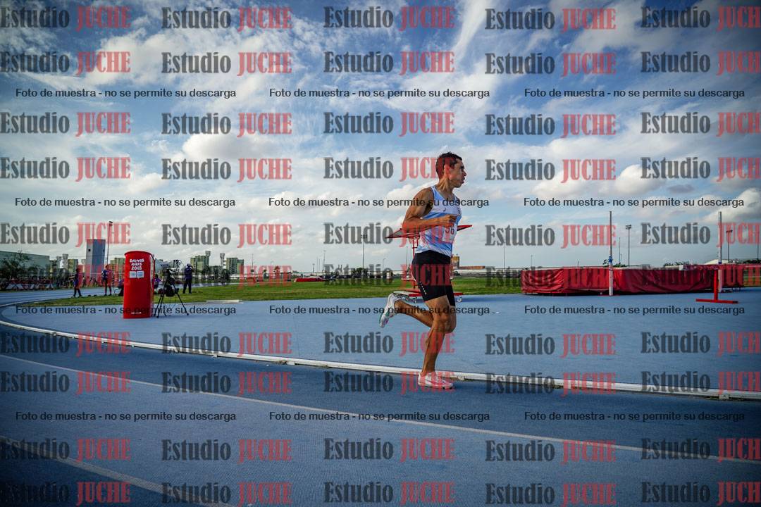 Fotos de los 800 m llanos de varones