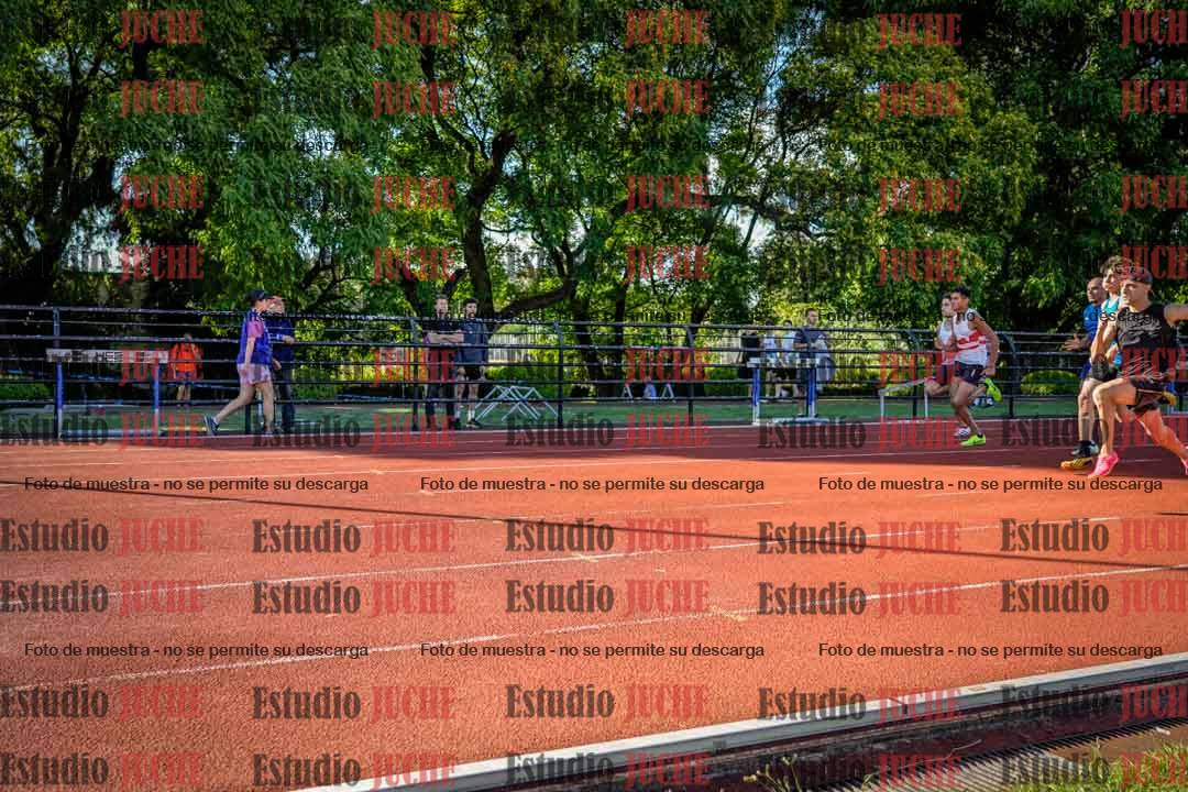 Fotos de los 100 m llanos de varones