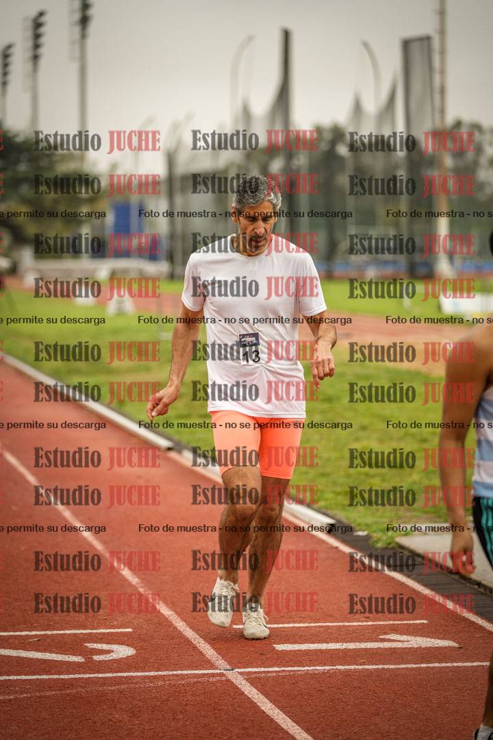 Fotos de los 800 m llanos de varones