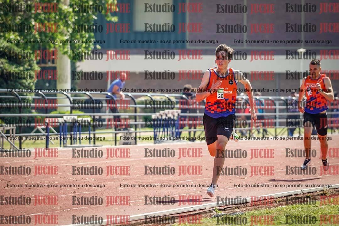 Fotos de los 800 m llanos de varones