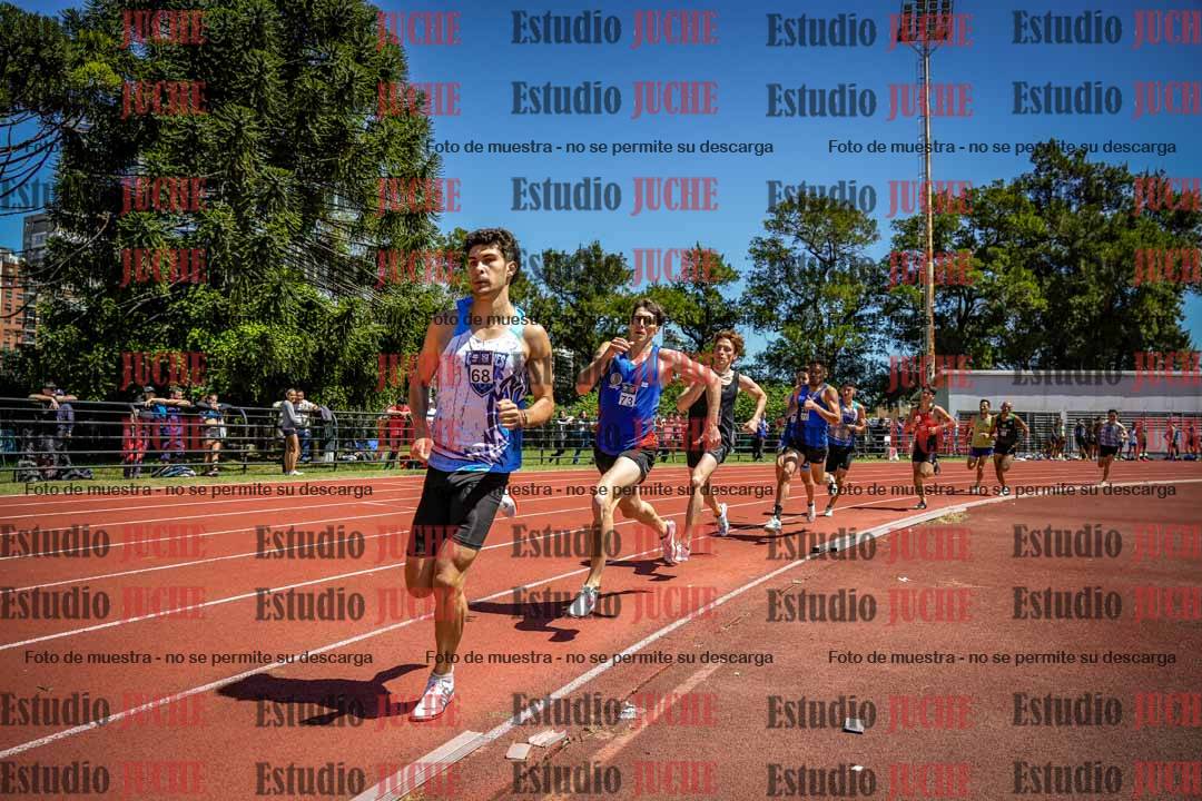 Fotos de los 800 m llanos de varones