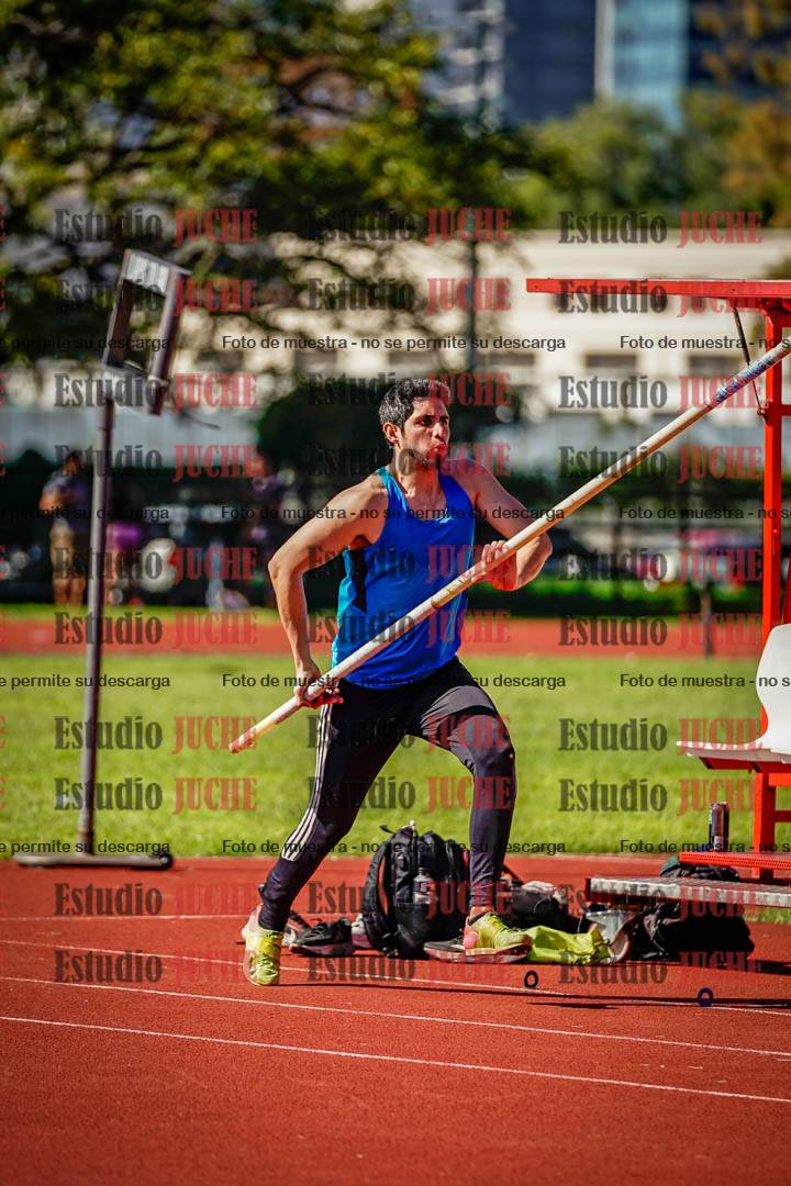 Fotos del salto triple de mujeres y varones