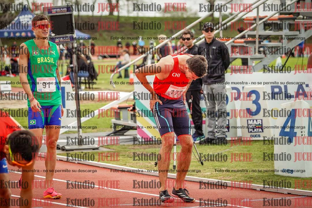 Fotos de los 800 m llanos de varones - FINAL