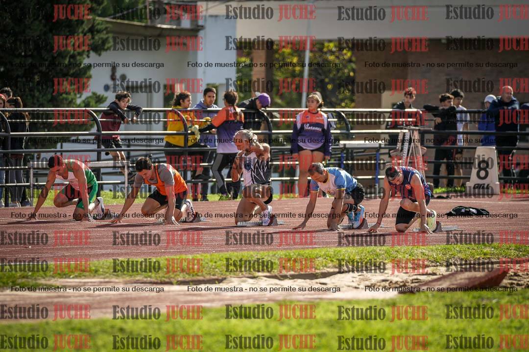 Fotos de los 100 m llanos de varones