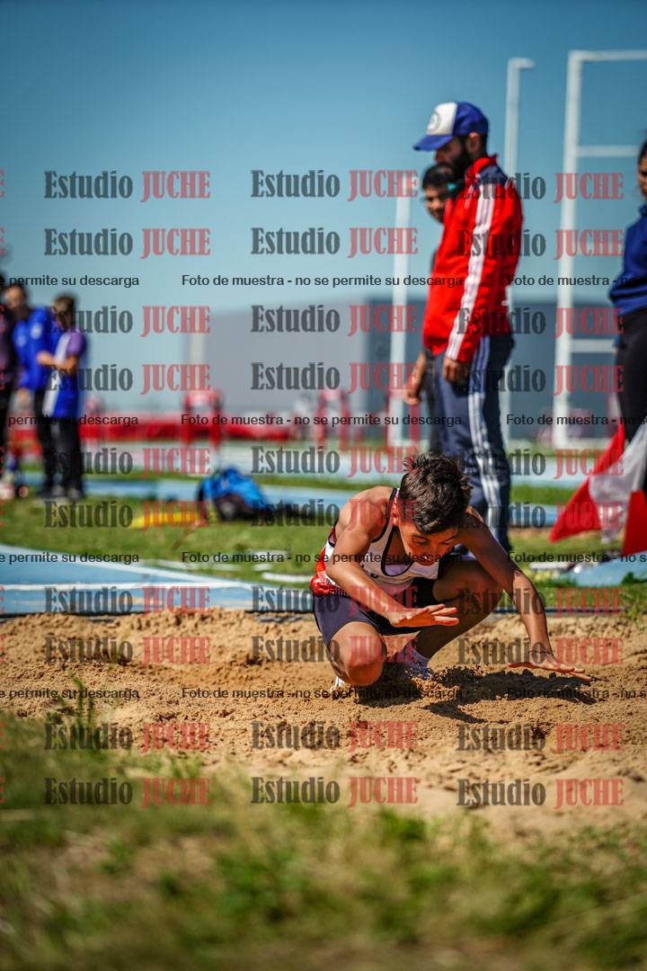 Fotos del salto en largo de varones - U12