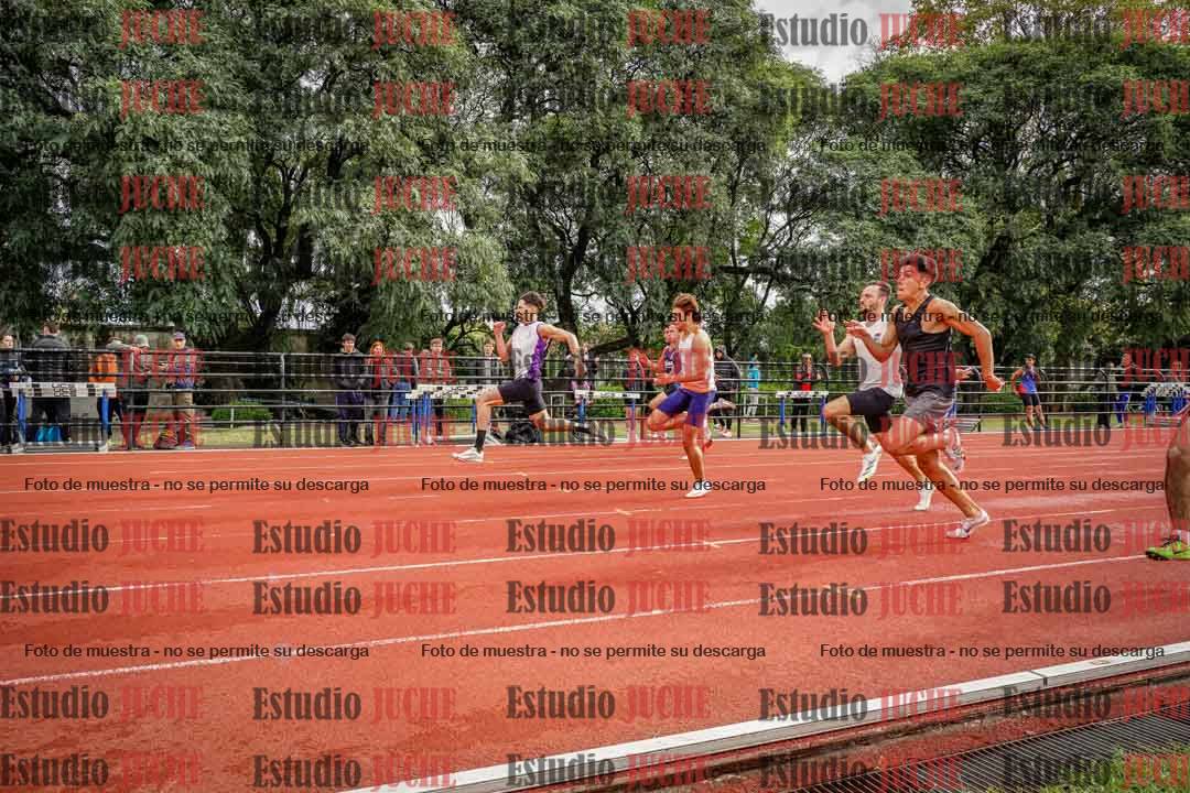 Fotos de los 100 m llanos de varones