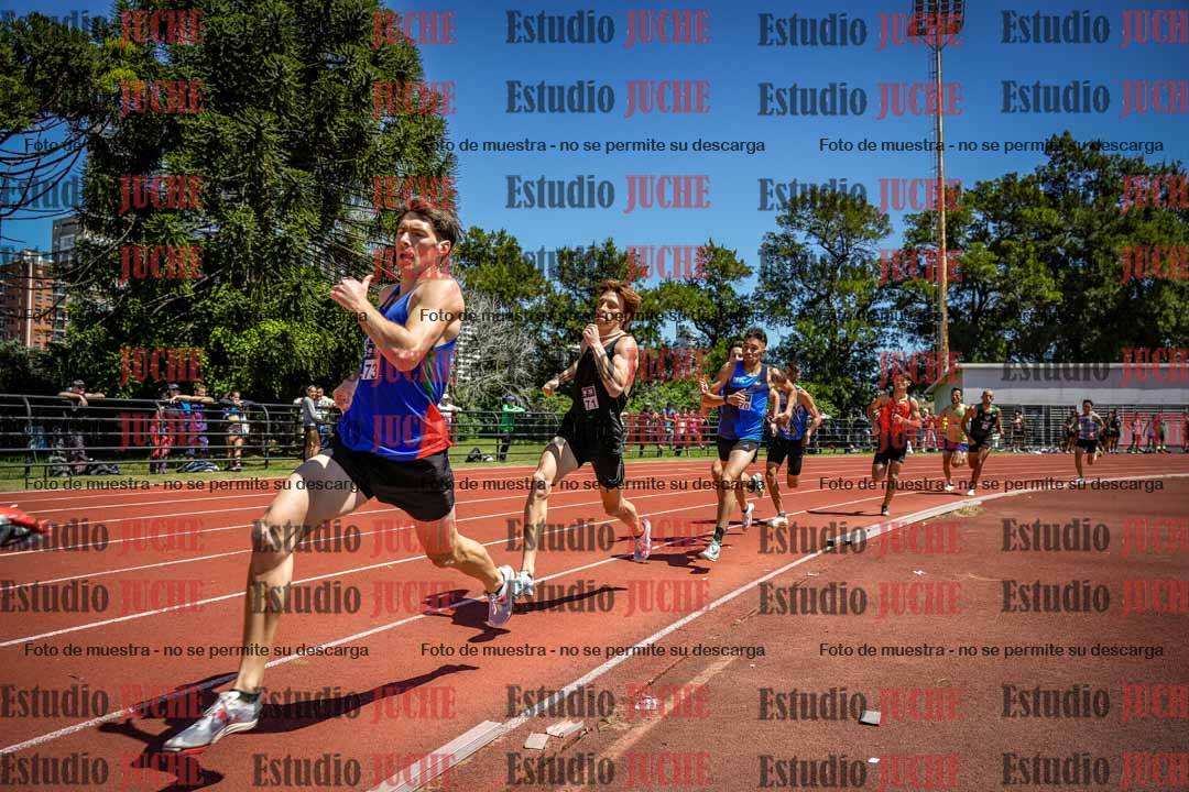 Fotos de los 800 m llanos de varones