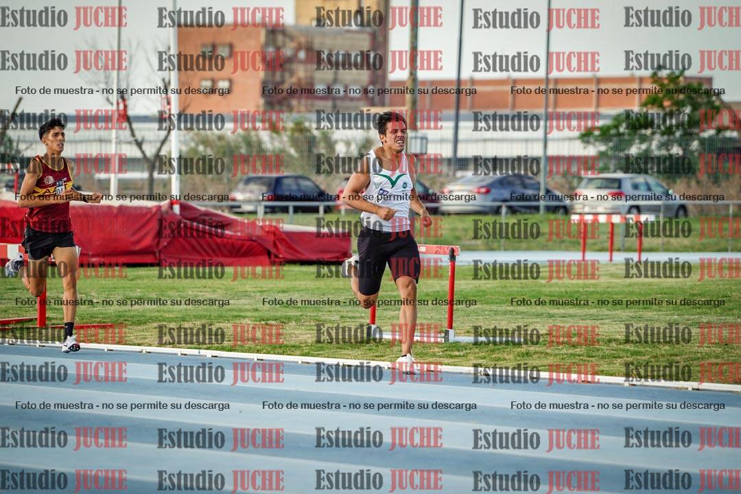 Fotos de los 800 m llanos de varones
