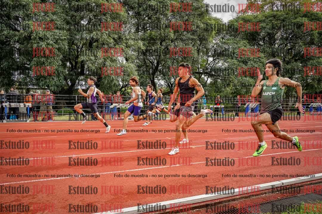Fotos de los 100 m llanos de varones