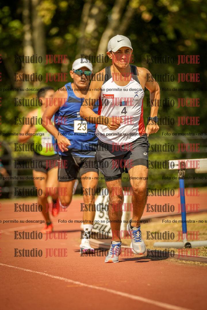 Fotos de los 3000 m llanos de varones