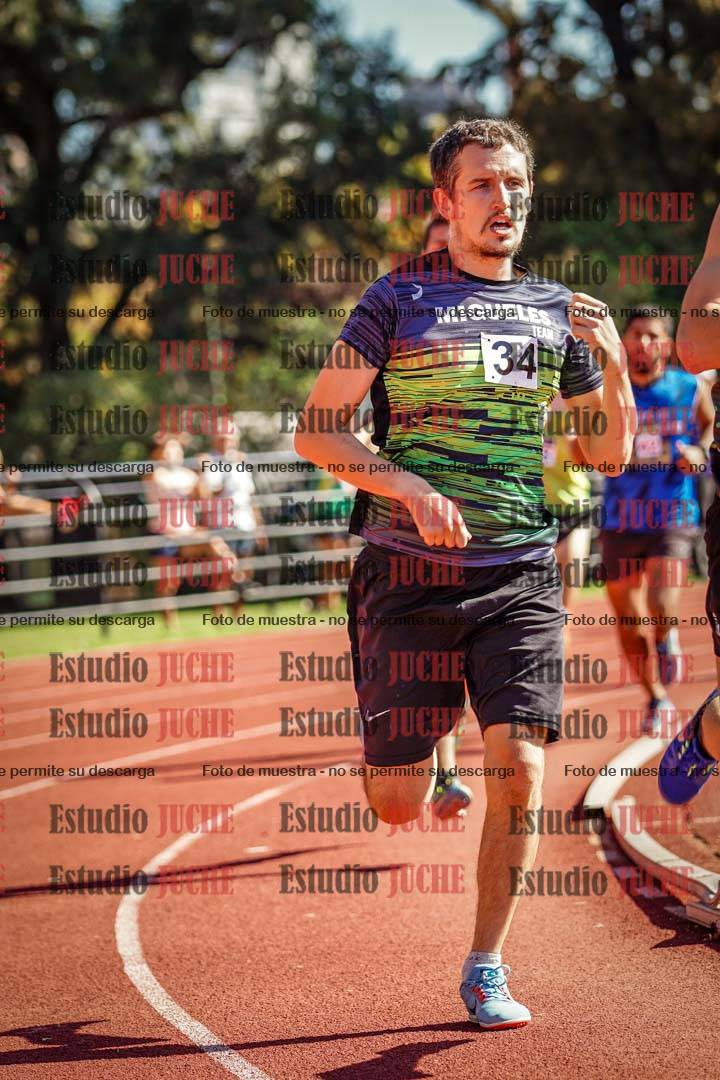 Fotos de los 800 m llanos de varones