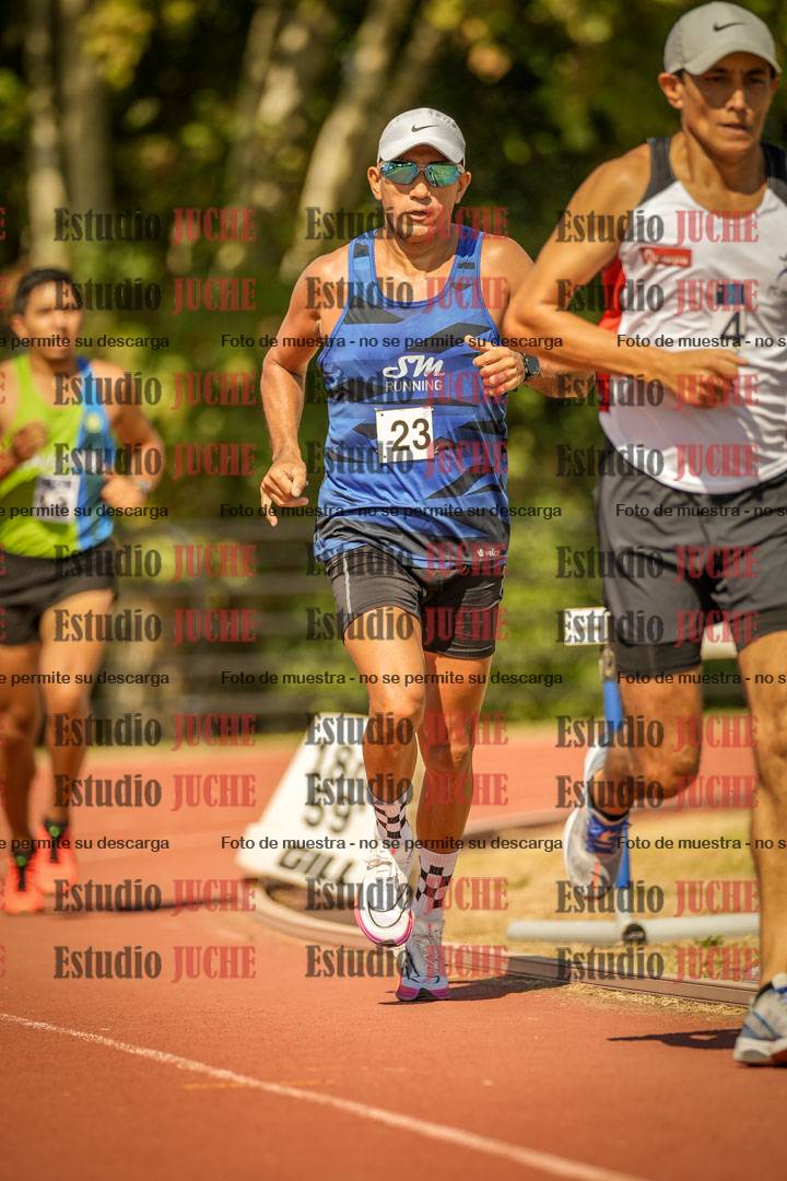 Fotos de los 3000 m llanos de varones