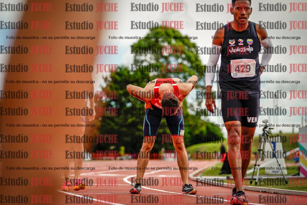 Fotos de algunos extras y podios del día 3