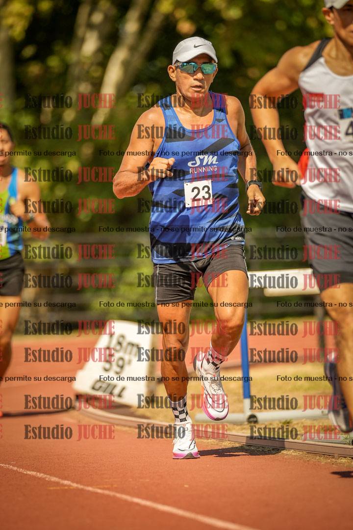 Fotos de los 3000 m llanos de varones