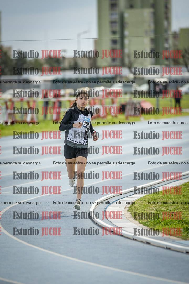 Fotos de los 800 m llanos de mujeres - U14