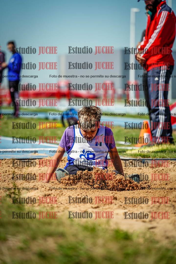 Fotos del salto en largo de varones - U12