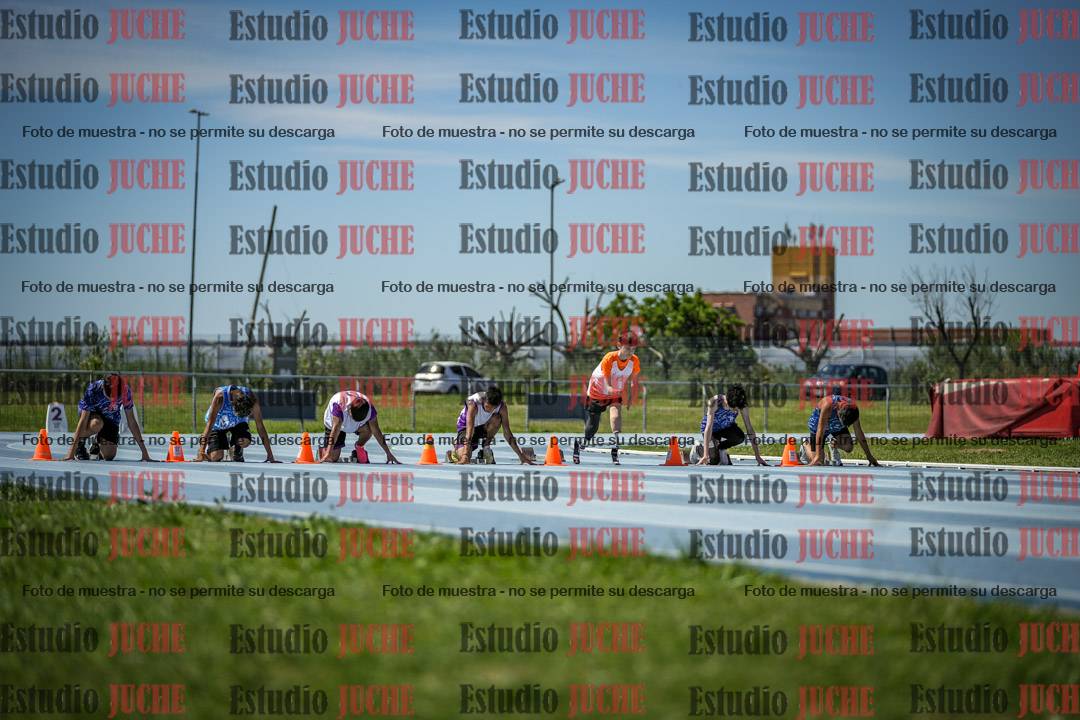 Fotos de los 80 m llanos de varones