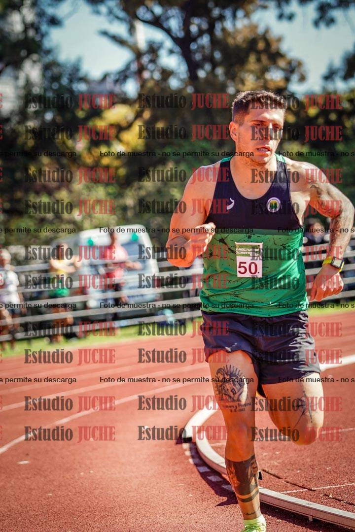 Fotos de los 800 m llanos de varones
