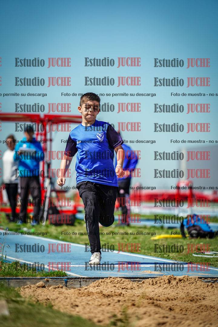 Fotos del salto en largo de varones - U12