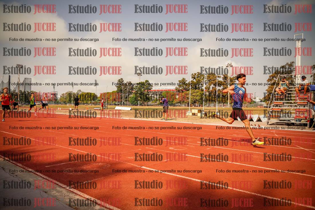 Fotos de los 400 m llanos de varones