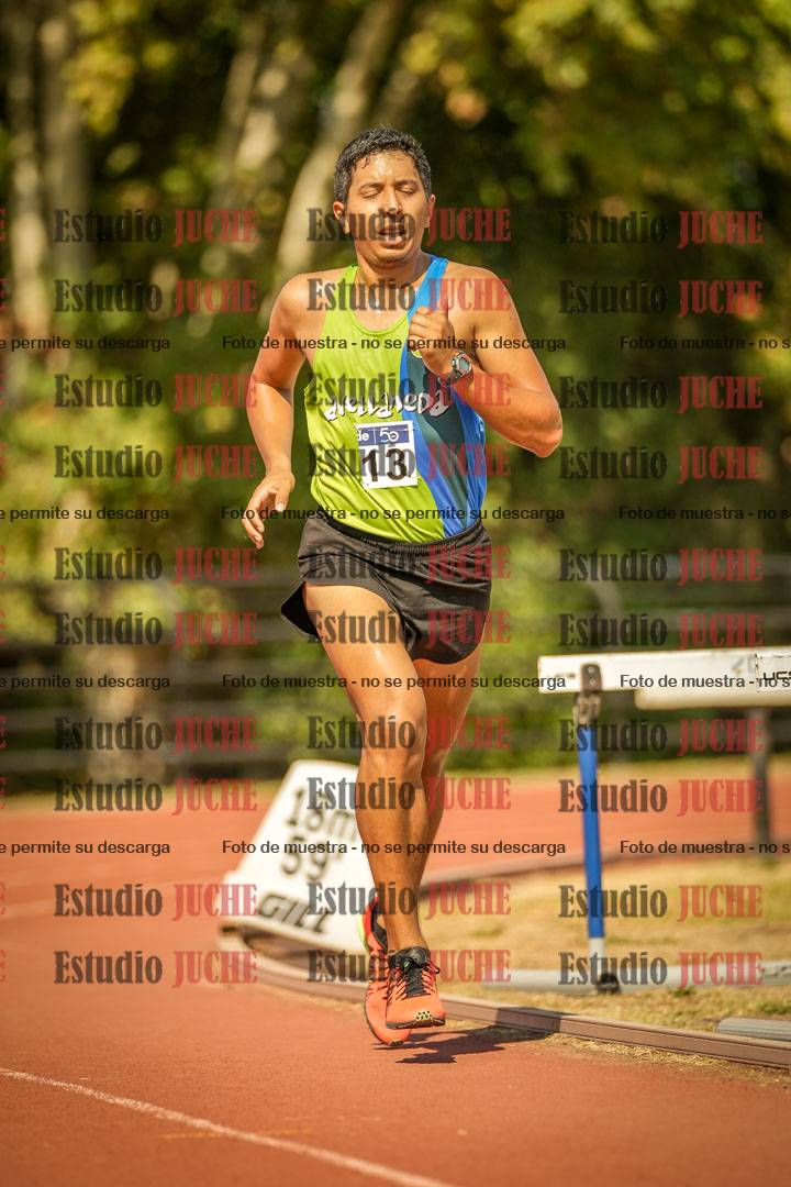Fotos de los 3000 m llanos de varones