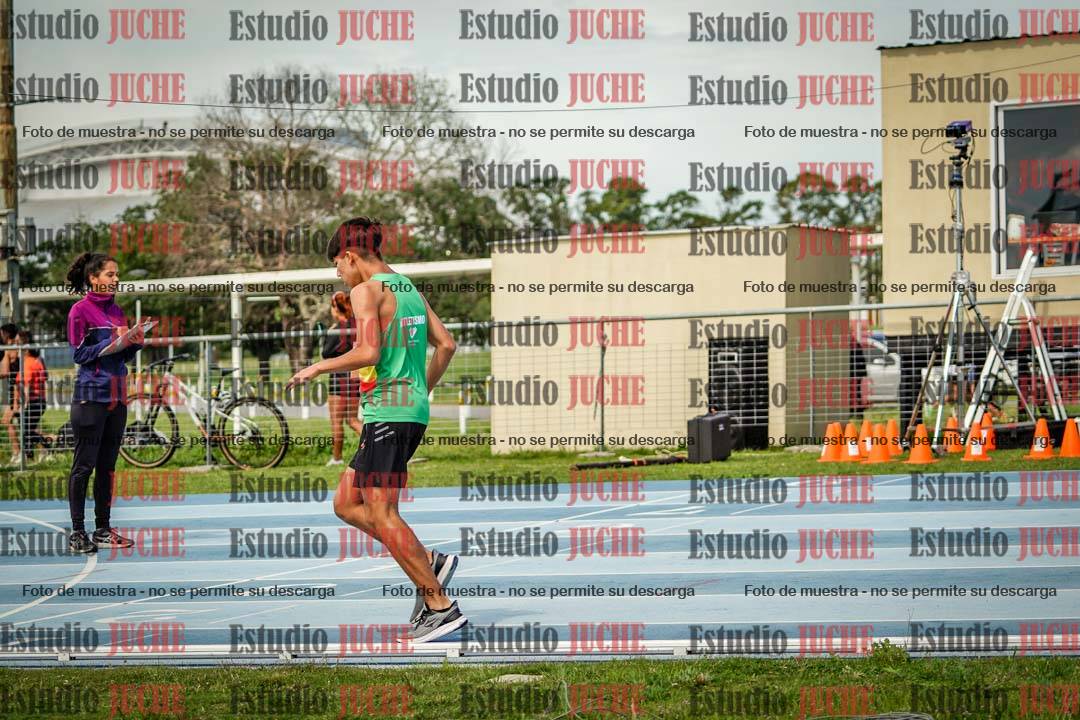 Fotos de los 1000 m llanos de varones