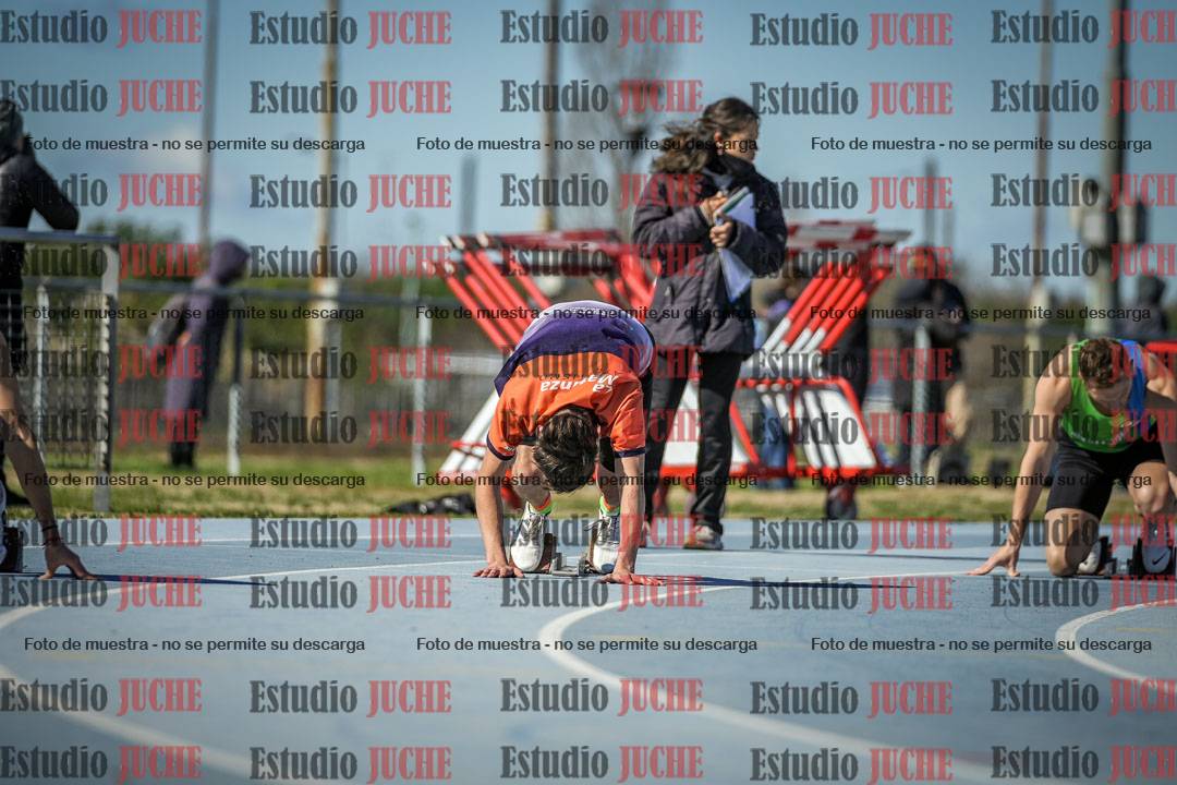 Fotos de los 200 m llanos de varones