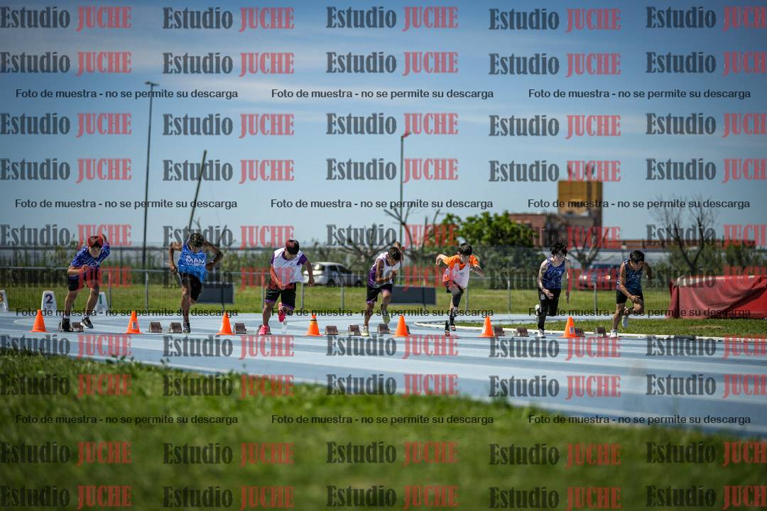 Fotos de los 80 m llanos de varones