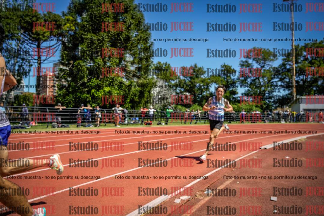 Fotos de los 800 m llanos de varones