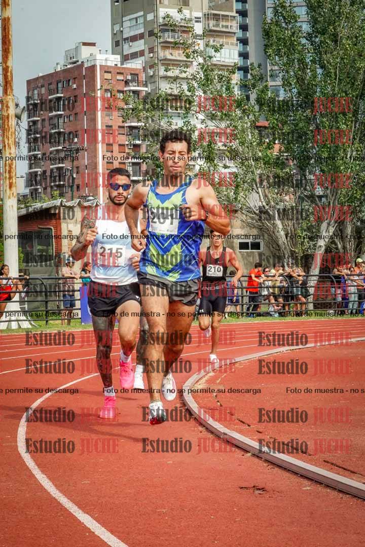 Fotos de los 3000 m llanos de varones