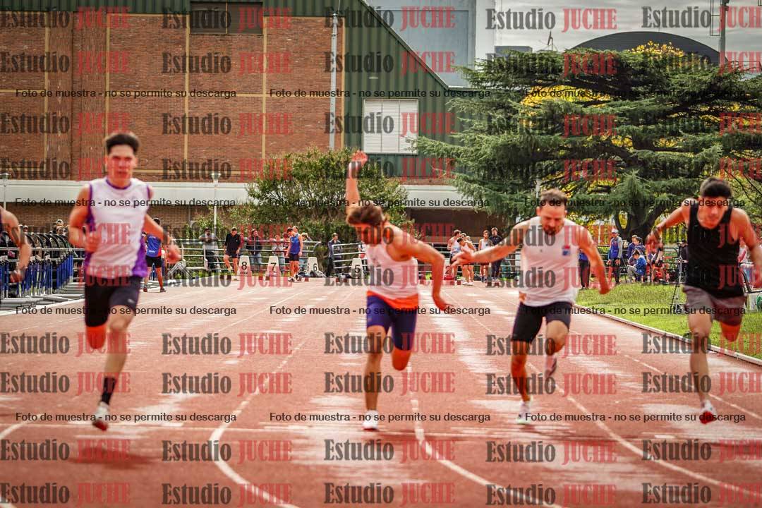 Fotos de los 100 m llanos de varones
